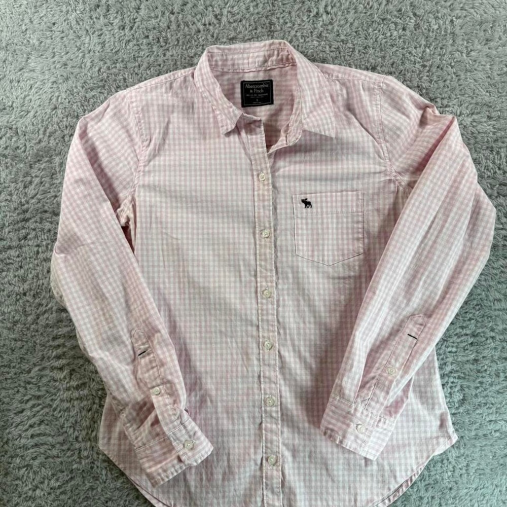 Abercrombie & Fitch pink gingham button up